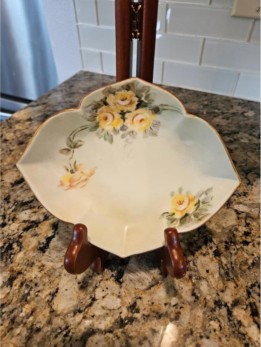 Vintage Yellow Rose Porcelain Trinket Dish 6½"X5½"X1"
